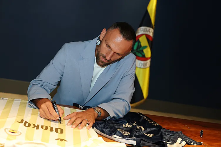 Fenerbahçe’de Vedat Muriqi’nin sakatlığı sonrası transfer kararı! Kesenin ağzı açıldı...