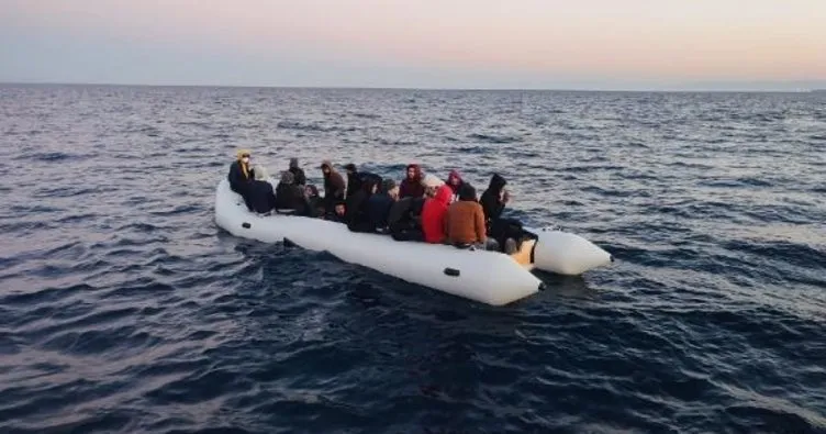 İzmir’de 78 düzensiz göçmen Sahil Güvenlik Komutanlığı ekiplerince yakalandı