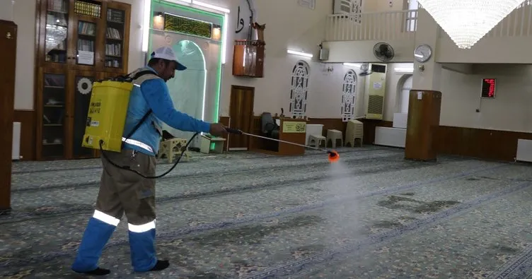 Haliliye Belediyesi camileri gül suyu ile temizledi