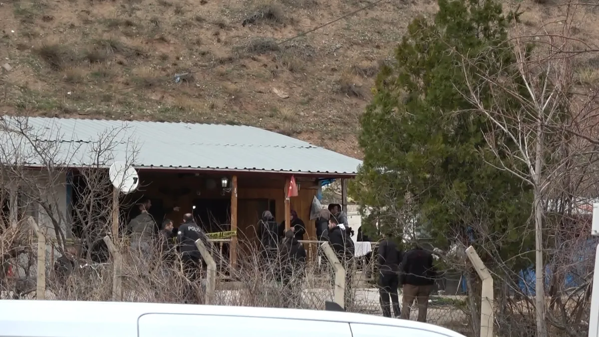 Yaşlı adamdan haber alınamıyordu: Evine camı kırılarak girildi! Cansız bedeni…