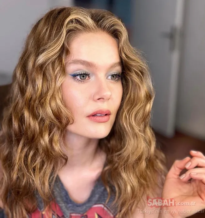 Taze anne Burcu Biricik kızı ile paylaşım yaptı sosyal medya yıkıldı! Minik Luna kalpleri ısıttı