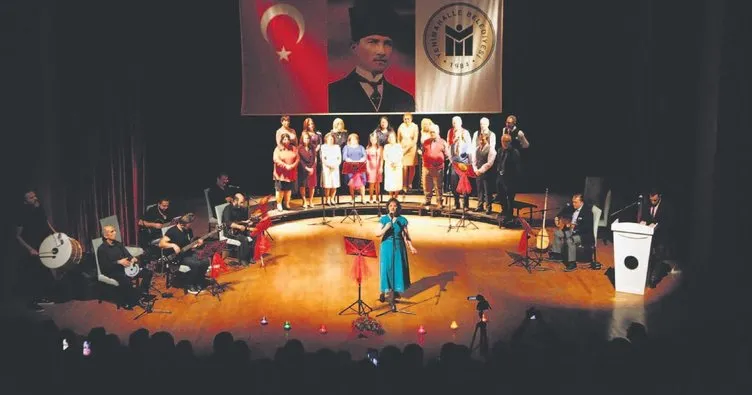 YENİMEK kursiyerlerinden dev konser