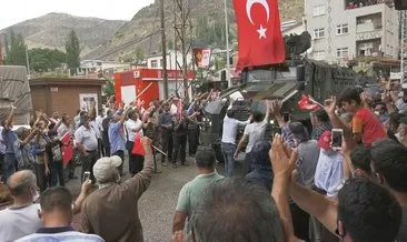 Operasyondan dönen Mehmetçik ve PÖH’ü kurban keserek karşıladılar