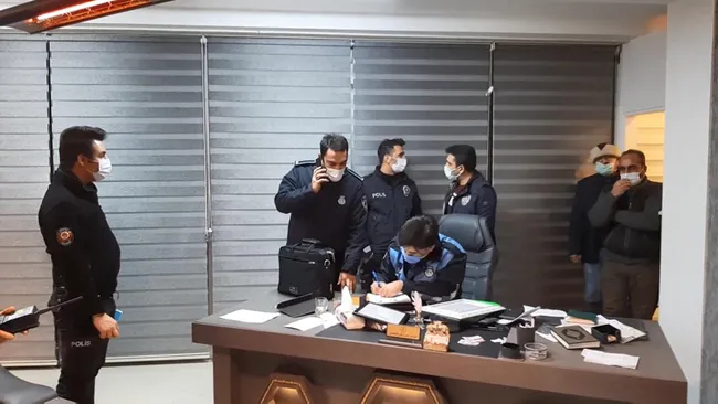 Son dakika: İstanbul'da 4 katlı kaçak hastaneye baskın! - 4