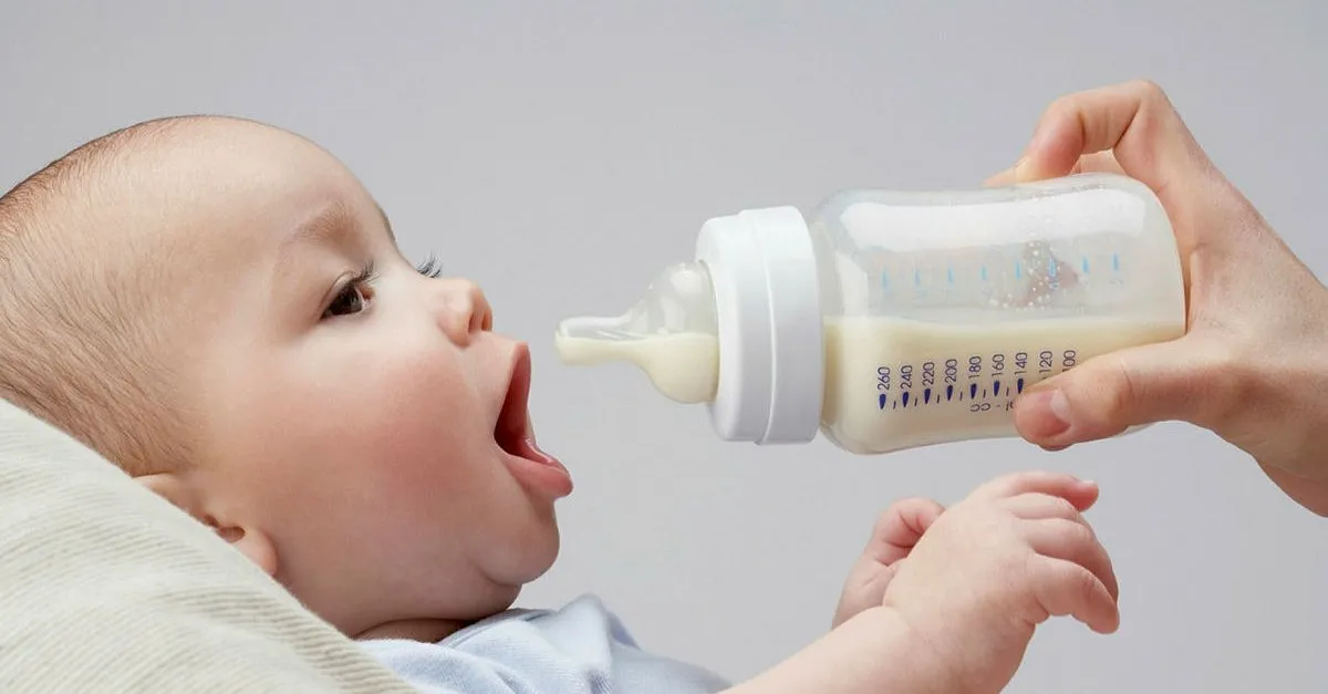 3 aylik bebek beslenmesi icin ek gida tablosu 3 aylik bebek gelisimi beslenme sikligi ve mama olcusu saglik haberleri
