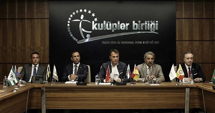 Futbolcuların sözleşmeleri Türk Lirasına dönüyor