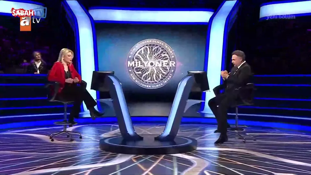 Kim Milyoner Olmak İster’de henüz ikinci soruda joker kullandı! Herkesi şaşırtan o anlar! videosunu izle Kim Milyoner Olmak İster’de henüz ikinci soruda joker kullandı! Herkesi şaşırtan o anlar! videosunu izle