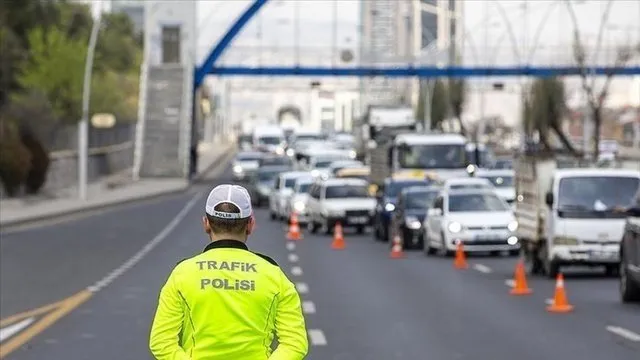 İstanbul trafiğe kapalı yollar ve alternatif güzergahlar: Şampiyonlar Ligi İstanbul’da oynanıyor! 10 Haziran 2023 İstanbul hangi yollar trafiğe kapalı?
