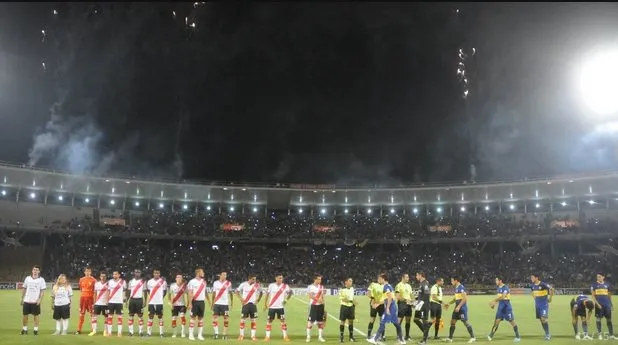 River Plate-Boca Juniors maçında bayrak rekoru