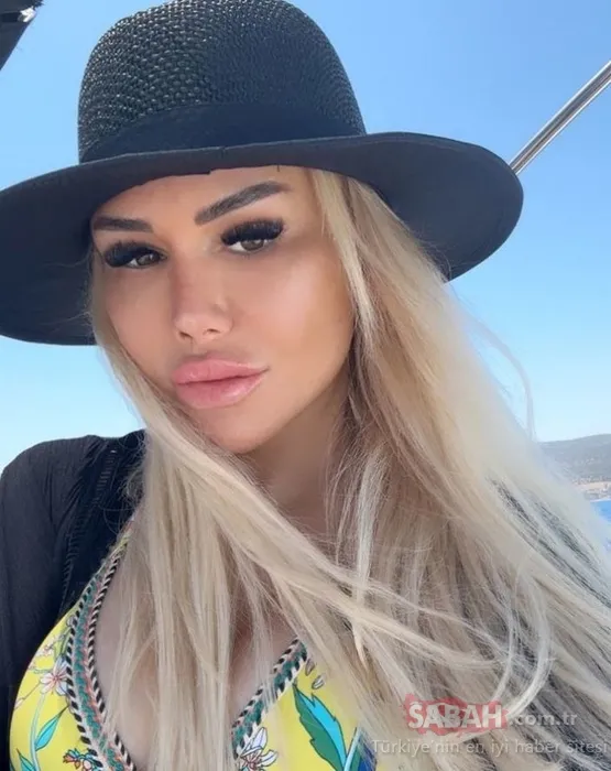 Şarkıcı Ceylan Mardin sokaklarını şenlendirdi! Hem söyledi hem oynadı...