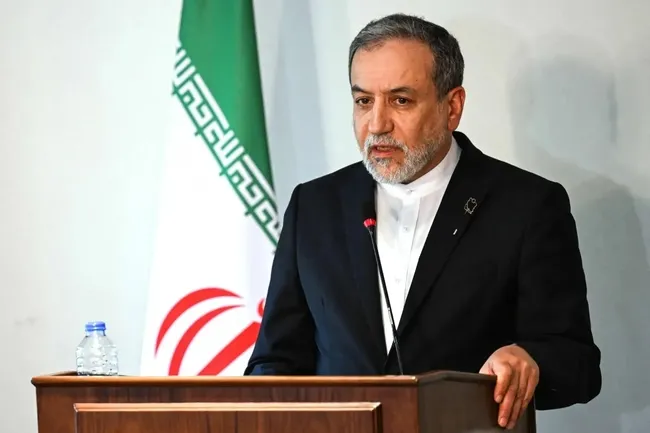 iran-disisleri-bakani-abd-israil-adina-savasa-girdi-1788895159320.jpeg İran Dışişleri Bakanı: ABD İsrail adına savaşa girdi