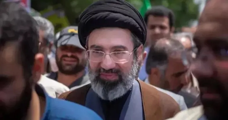 Yeni lider Mücteba Hamaney oldu