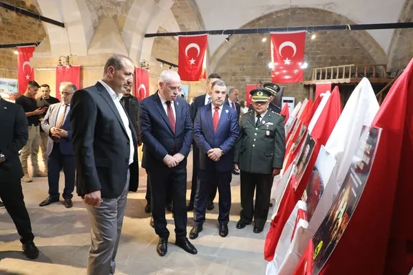 15-temmuz-konulu-fotograf-sergisi-acildi-1784123701200.jpeg