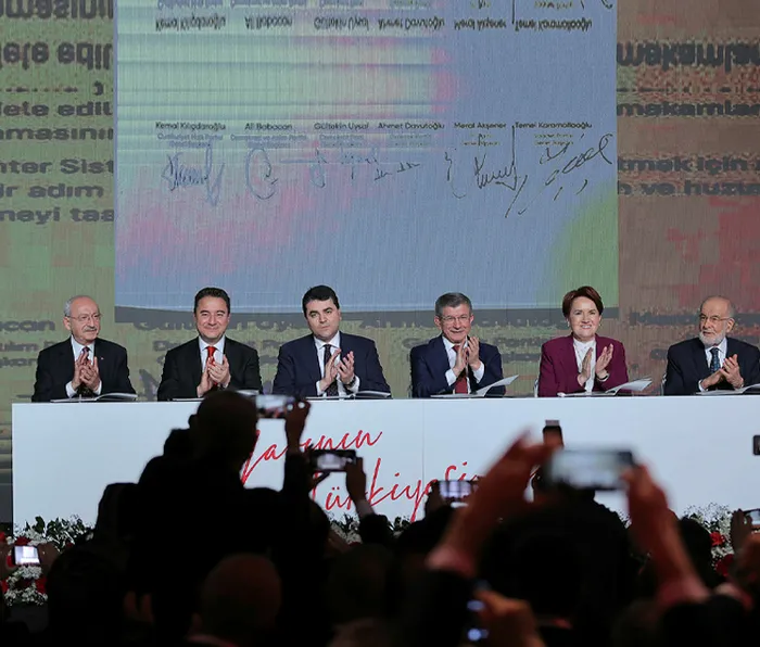 muharrem-inceden-6li-ittifaka-ince-gonderme-kimde-toplaniyorlarsa-birer-ceyrek-versinler-1650026336139.jpg Muharrem İnce'den 6'lı ittifaka ince gönderme: Kimde toplanıyorlarsa birer çeyrek versinler...