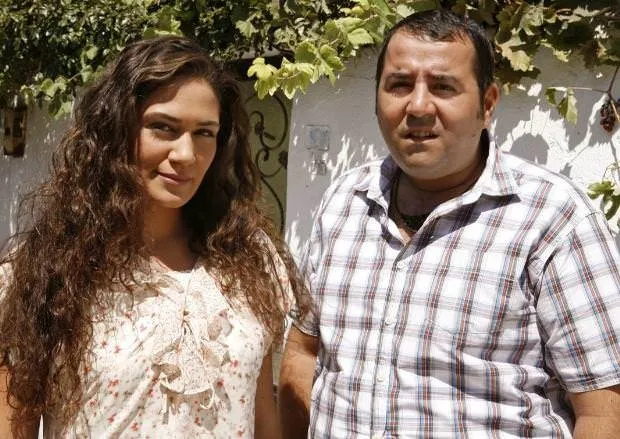 oezge borak ile ata demirer ayriligina buelent sakraktan ilk yorum