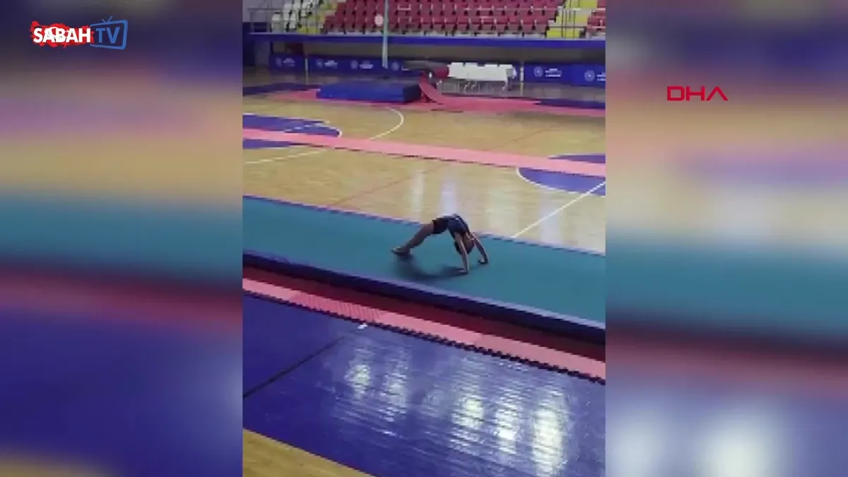 Diş tedavisi için gittiği hastanede kalbi durdu: 7 yaşındaki Ela anesteziden öldü iddiası! | Video videosunu izle Diş tedavisi için gittiği hastanede kalbi durdu: 7 yaşındaki Ela anesteziden öldü iddiası! | Video videosunu izle