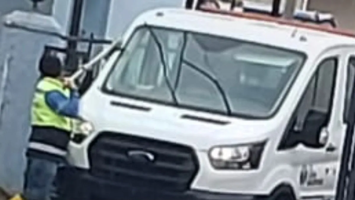 Vatandaşın abdest suyunu araçlarına harcıyorlar: Didim Belediyesi’nde skandalın böylesi! Vatandaşın abdest suyunu araçlarına harcıyorlar: Didim Belediyesi’nde skandalın böylesi!