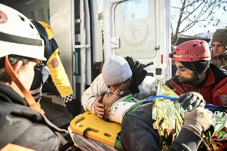 SON DAKİKA: Deprem’de 90. saat mucizesi! 10 günlük Yağız bebek ve annesi herkesi ağlattı