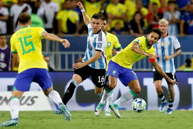 Son dakika: Brezilya-Arjantin maçında olay görüntüler! Messi takımı sahadan çekti...