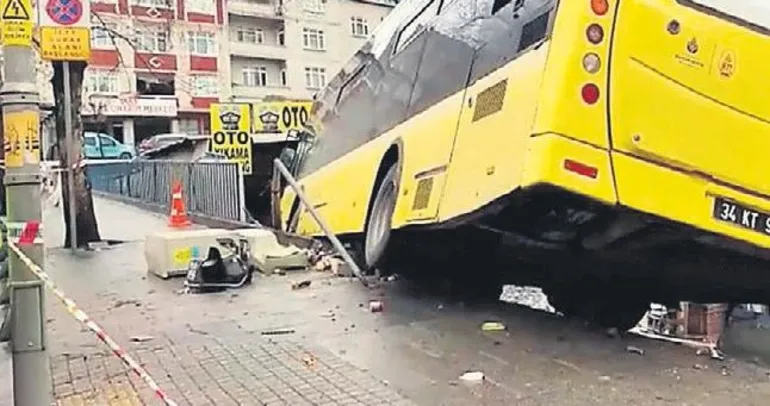 İETT otobüsü faciayı kıl payı atlattı