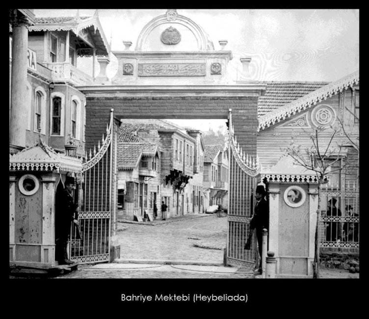 İstanbul’un 100 yıllık okulları