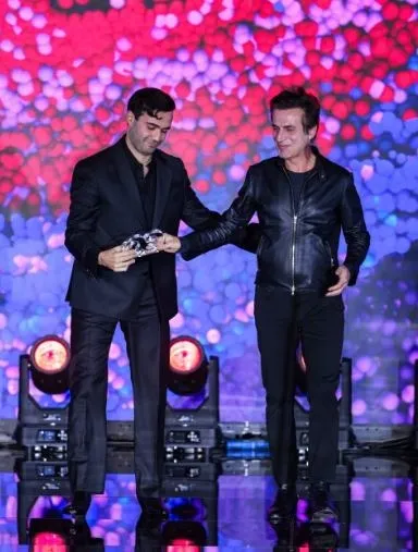 Serenay Sarıkaya ile Mert Demir’in ayrıldığı iddia edildi!