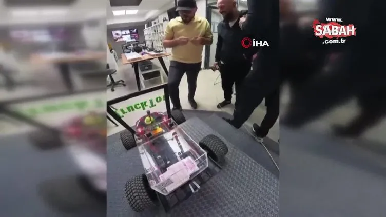 Maltepe’de dükkana girip alışveriş yapan uzaktan kumandalı araba ilgi odağı oldu | Video