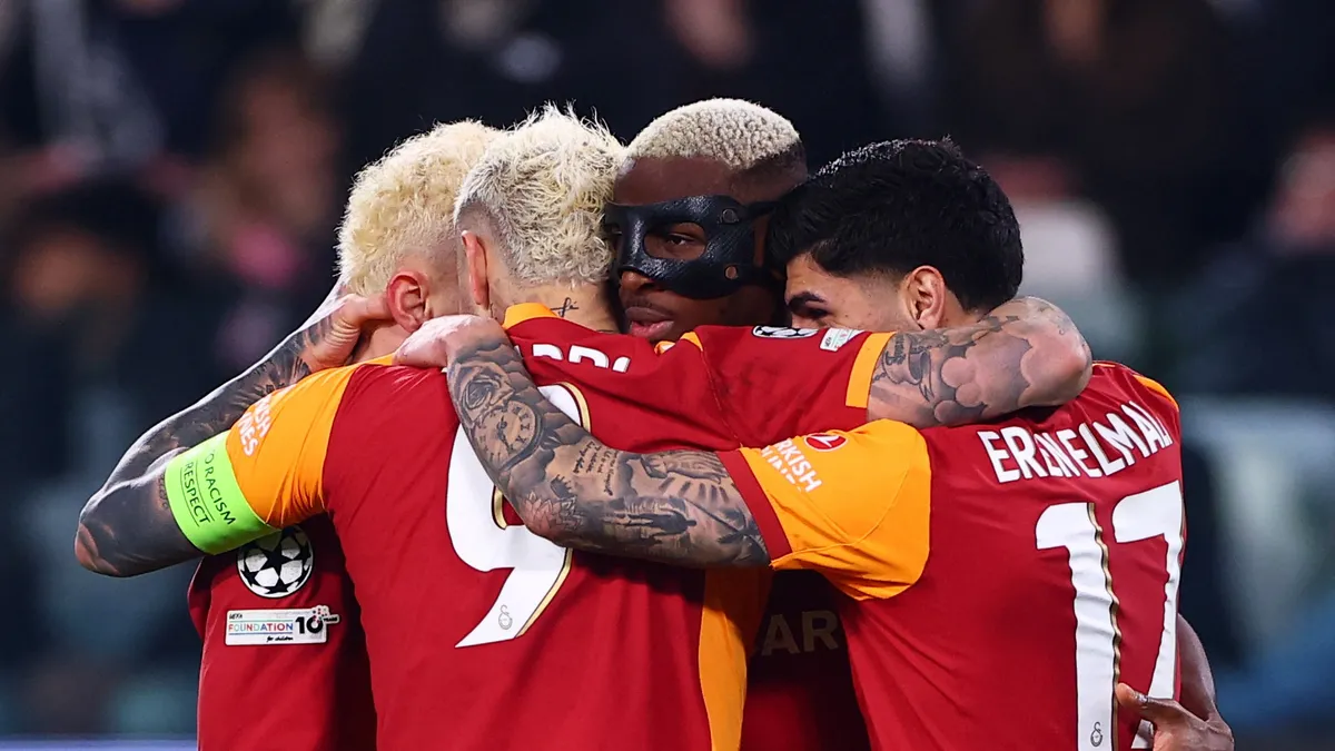 Son dakika: Galatasaray, Şampiyonlar Ligi'nde son 16'da! Cimbom, turu uzatmalarda aldı...