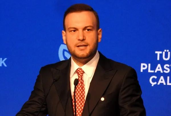 bakan-ersoy-plastik-atik-miktarinin-ise-353-milyon-tona-ulasti-artik-zaman-kaybetme-luksumuz-yok-1788176318810.jpg
