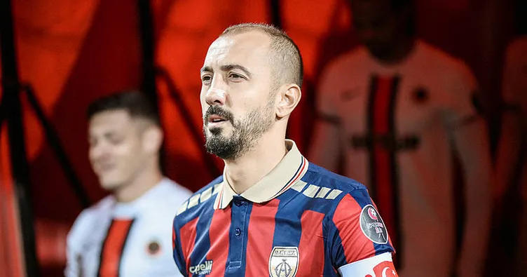 Ahmet İlhan Özek: Çok üzgünüm