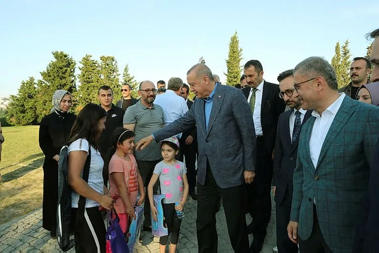 BaÅkan ErdoÄan, NakkaÅtepe Millet Bahçesi'ni gezdi vatandaÅlarla sohbet etti