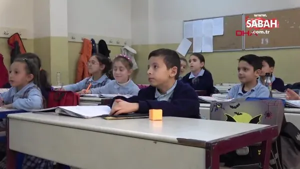 İstanbul'da Suriyeli çocuklara Suriyeli rehber öğretmenler göreve başladı