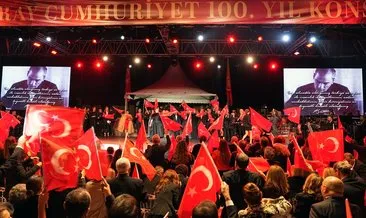 Galatasaray Kulübünün düzenlediği 100 Yılın Gecesi organizasyonu yapıldı