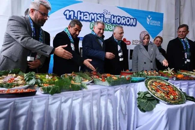 esenlerde-11inci-hamsi-ve-horon-festivali-gerceklestirildi-1770641152614.jpg (1600×1066)