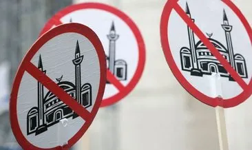 Paris’te Avrupa’daki İslamofobiye ilişkin panel düzenlendi