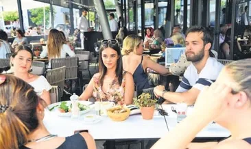 Kardeşler alışverişte