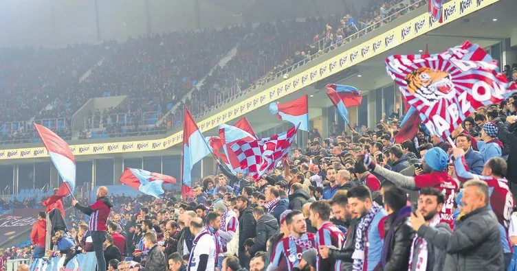 Trabzonspor taraftarları bilet bulamadı, ortak loca tuttu