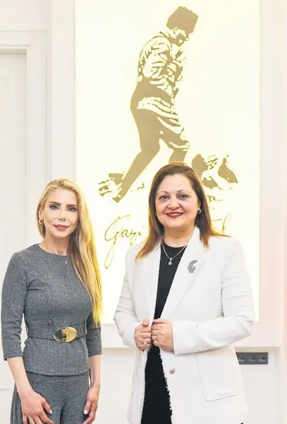 afyonkarahisar-belediye-baskani-burcu-koksal-chpde-bel-alti-siyaset-yapiliyor-1779487016689.jpeg