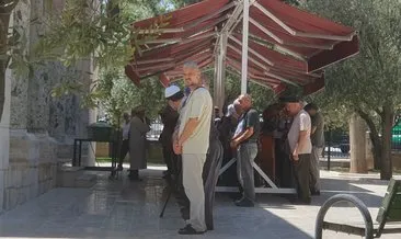 Annesini bıçaklayarak öldüren şüpheli, tedavi gördüğü hastanede yaşamını yitirdi #mersin