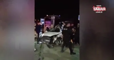Halk otobüsü ile otomobil çarpıştı: 1 ölü, 2 yaralı | Video