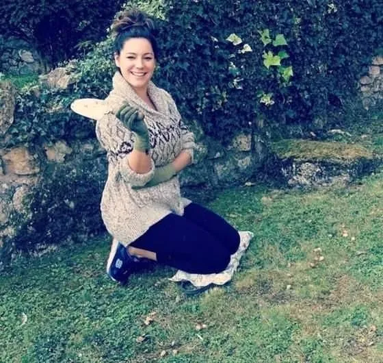 Dünyaca ünlü güzel bakın nerede yaşıyor