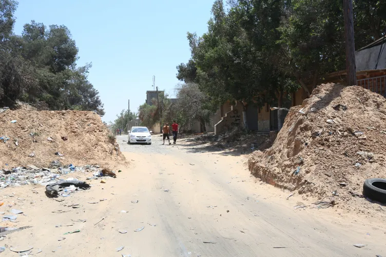 Libyalılar, Hafter milislerinin tuzakladığı patlayıcılardan temizlenen evlerine kavuşuyor