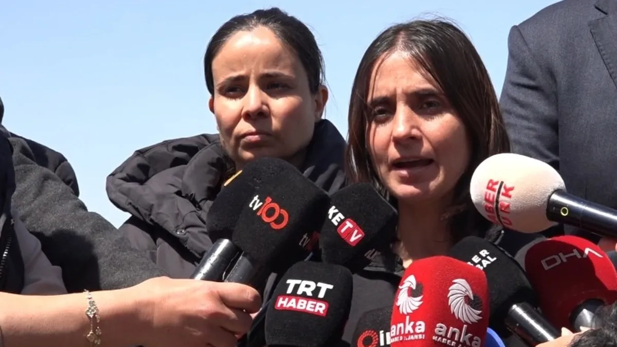 Gülistan Doku’nun ablası Aygül Doku’dan dikkat çeken iddia: 10 bin dolar karşılığında deliller yok edildi Gülistan Doku’nun ablası Aygül Doku’dan dikkat çeken iddia: 10 bin dolar karşılığında deliller yok edildi