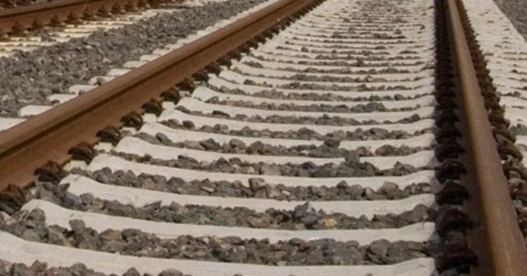 Elazığ’da tren yolundan ray hırsızlığı