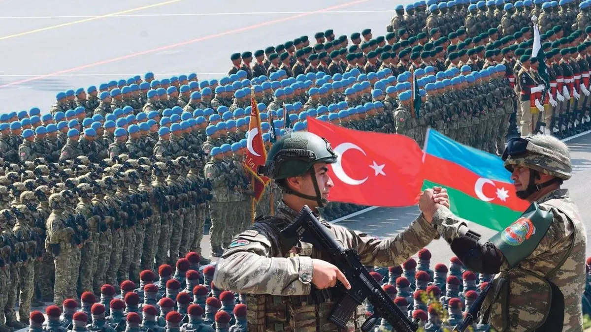 Mehmetçik Azerbaycan’ın zafer yürüyüşüne katıldı Mehmetçik Azerbaycan’ın zafer yürüyüşüne katıldı