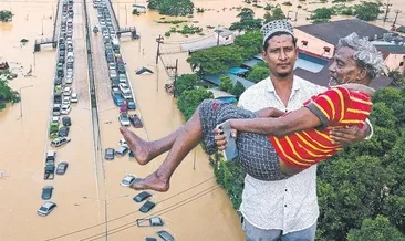 Asya’yı sel vurdu: 1149 ölü