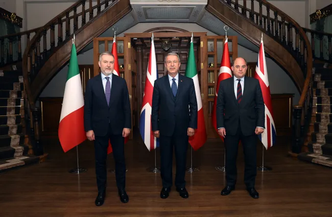 bakan-akar-ingiliz-ve-italyan-mevkidaslari-ile-gorustu-rusya-ukrayna-savasi-icin-ateskes-ve-diplomasi-vurgusu-1649449777493.jpg