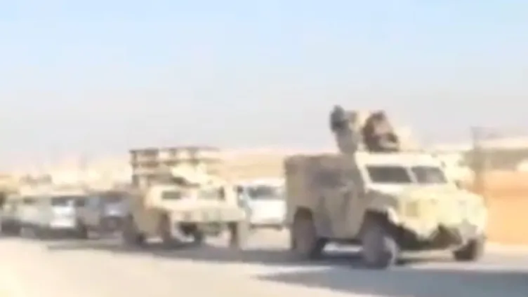 PKK/YPG Halep’i terk ediyor: ABD yapımı zırhlı araçlar görüntülere yansıdı!
