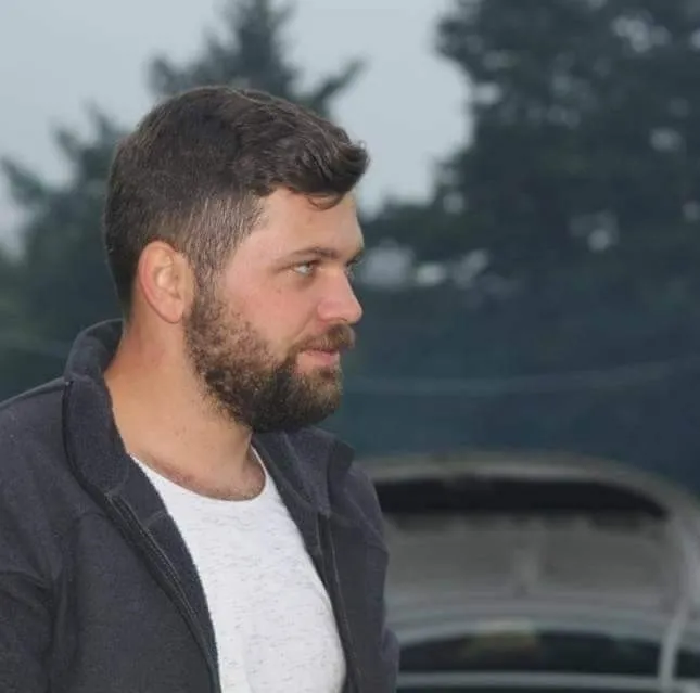 Artvin’de iş makinesi uçuruma yuvarlandı: 2 ölü!