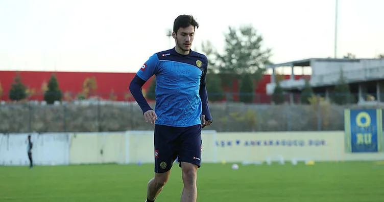 Umut Nayir, 4 yıllığına Beşiktaş’ta